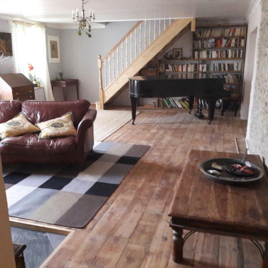 Gernos Farmhouse Llandysul ภายนอก รูปภาพ